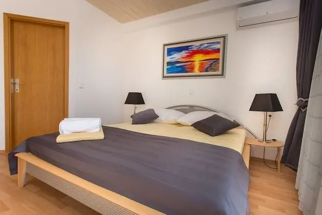 Üç Kişilik Oda, Balkon, Deniz Manzaralı