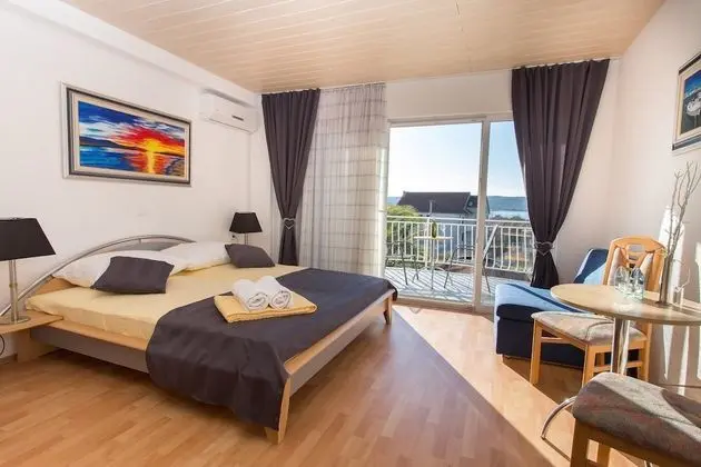 Üç Kişilik Oda, Balkon, Deniz Manzaralı