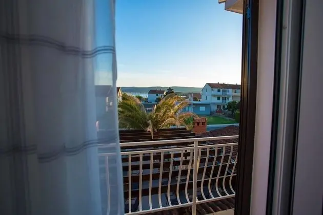 Üç Kişilik Oda, Balkon, Deniz Manzaralı