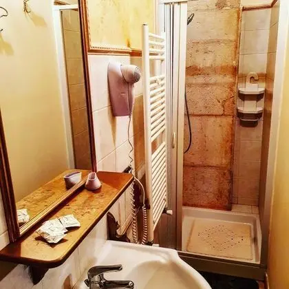 Superior Süit, Banyolu/Duşlu