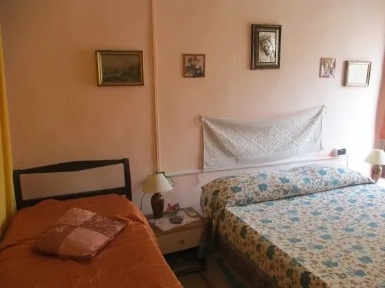 Classic Üç Kişilik Oda, Ortak Banyo (Etnic)