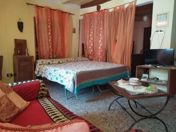 Classic Üç Kişilik Oda, Ortak Banyo (Etnic)