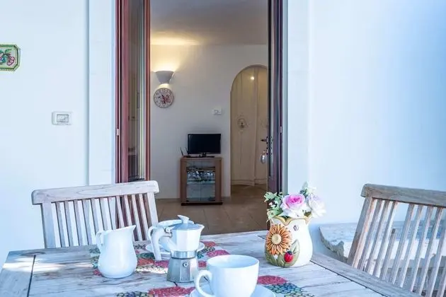 Basic Apart Daire, Bahçe Manzaralı