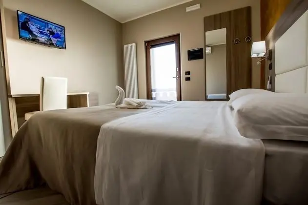 Deluxe Tek Büyük veya İki Ayrı Yataklı Oda