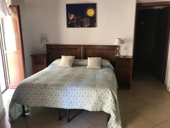 Tek Büyük Yataklı Oda