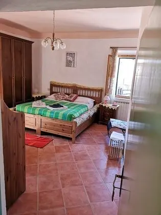 Tek Büyük Yataklı Oda, Köşe (Private external bathroom)