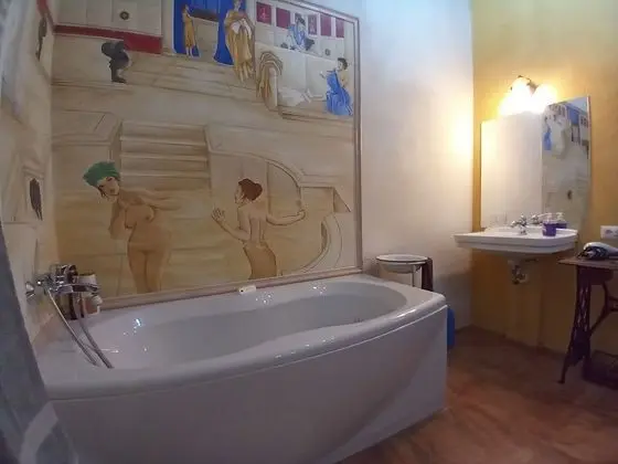 Tek Büyük Yataklı Oda, Jakuzi