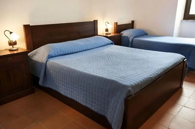 Üç Kişilik Oda, 1 Yatak Odası