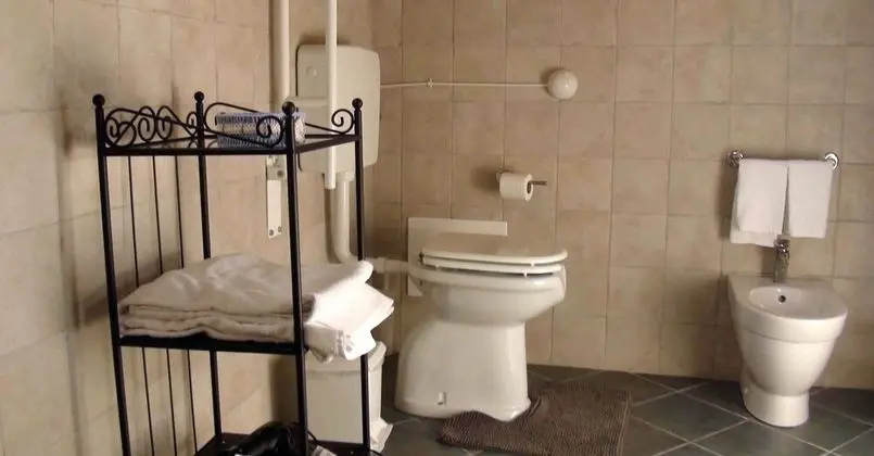 Elite Tek Büyük Yataklı Oda, 1 Büyük (Queen) Boy Yatak, Engellilere Uygun (3)