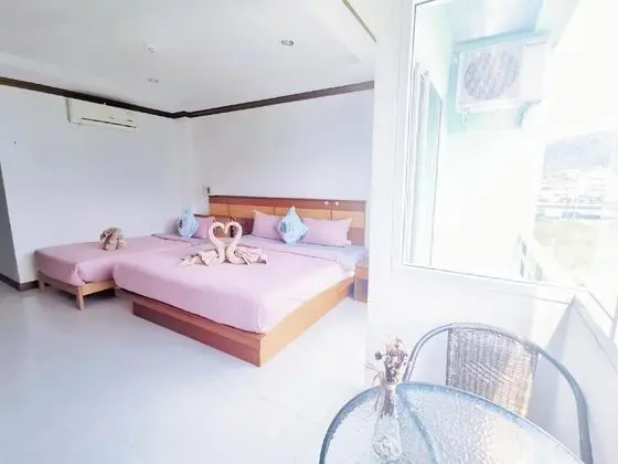 Deluxe Üç Kişilik Oda