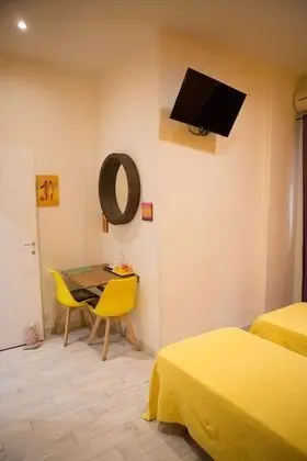 Standard Tek Büyük veya İki Ayrı Yataklı Oda, 1 Çift Kişilik veya 2 Tek Kişilik Yatak
