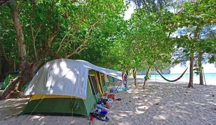Tent Sea View