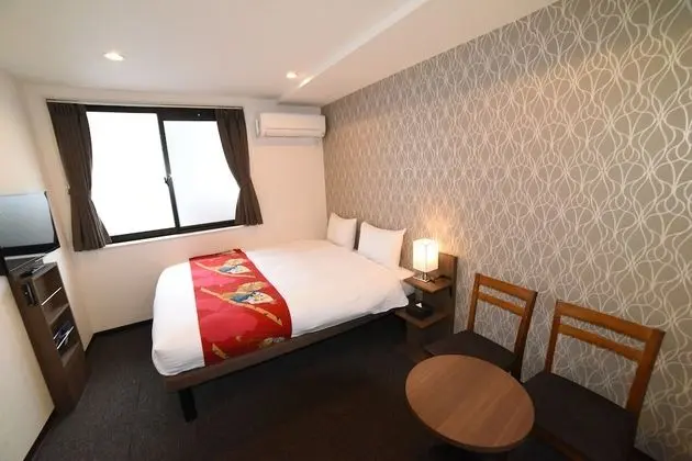 Oda (Queen Bed)
