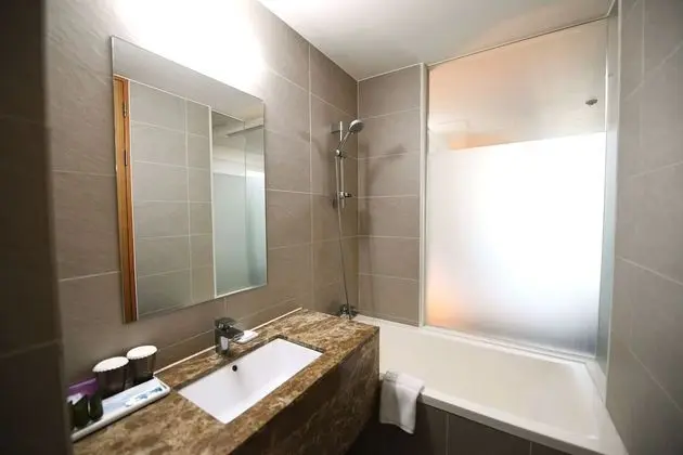 Standard Tek Büyük Yataklı Oda (Breakfast for 1 PKG)