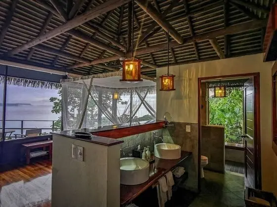 Deluxe Bungalows