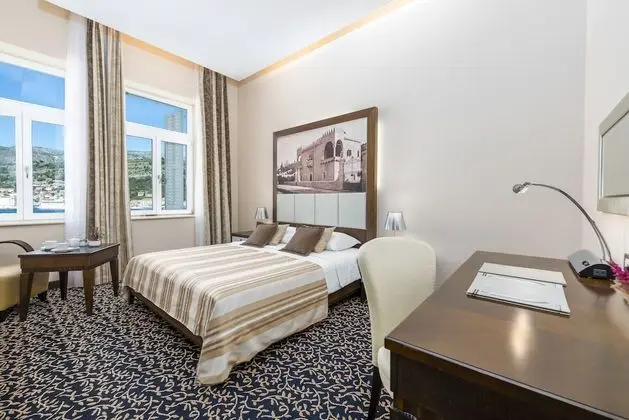 Superior Tek Büyük Yataklı Oda, Marina Manzaralı