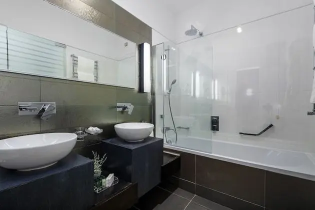 Superior Tek Büyük Yataklı Oda, Marina Manzaralı