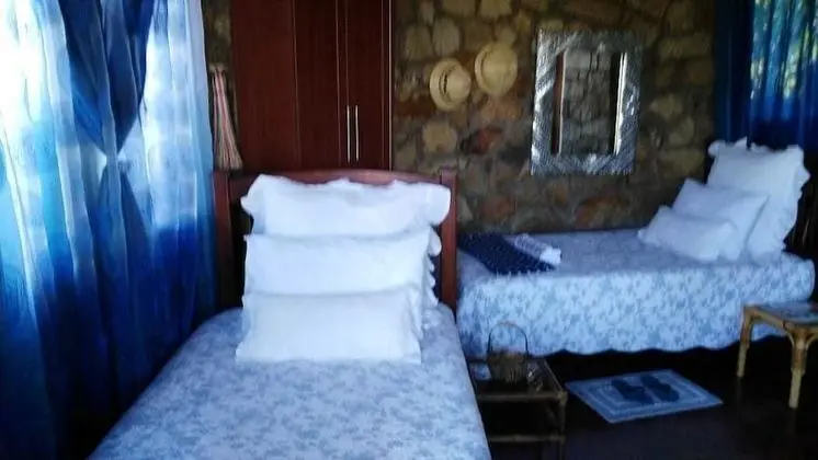 Tek Büyük veya İki Ayrı Yataklı Oda