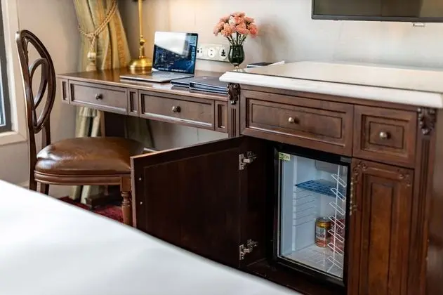 Deluxe Tek Büyük veya İki Ayrı Yataklı Oda, Şehir Manzaralı