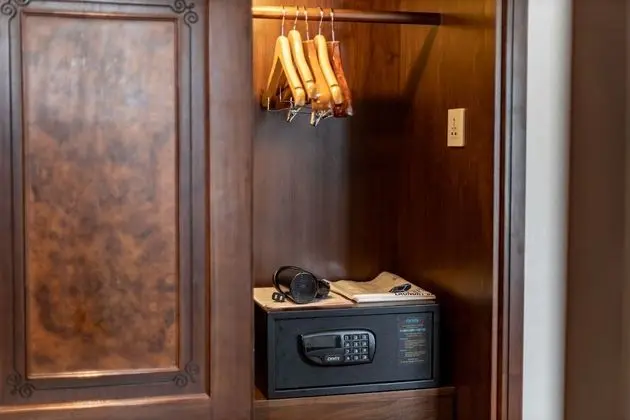 Deluxe Tek Büyük veya İki Ayrı Yataklı Oda, Şehir Manzaralı