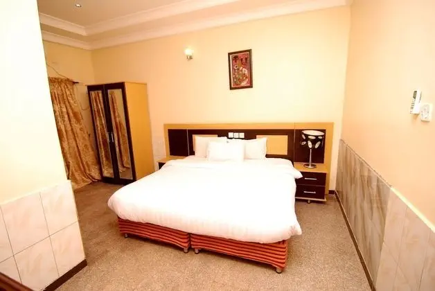 Çatı Katı Süiti (Penthouse)