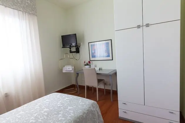 Tek Kişilik Oda, 1 Tek Kişilik Yatak