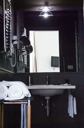 Tek Büyük veya İki Ayrı Yataklı Oda, Balkon, Deniz Manzaralı