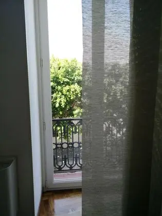 Tek Büyük Yataklı Oda, Balkon
