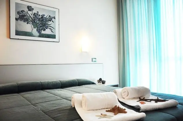 Standard Tek Büyük Yataklı Oda, Kısmi Deniz Manzarası