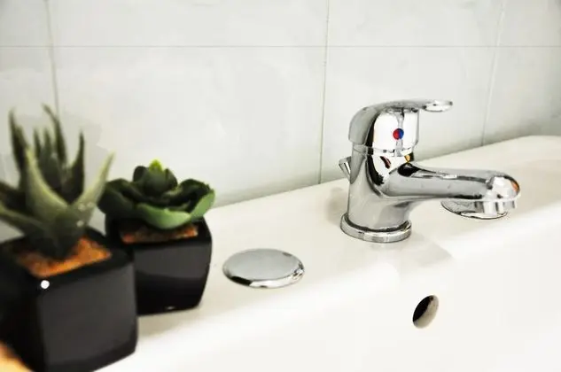 Standard Tek Büyük Yataklı Oda, Kısmi Deniz Manzarası