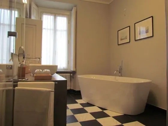 Deluxe Süit, Göl Kenarı