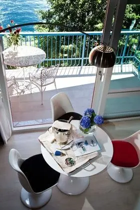 Tek Büyük veya İki Ayrı Yataklı Oda, Göl Manzaralı (With lift)