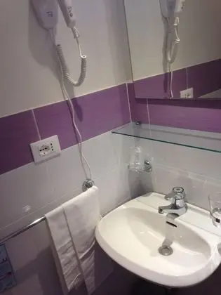 Tek Büyük veya İki Ayrı Yataklı Oda, Balkon, Deniz Manzaralı