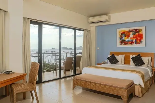 Deluxe Tek Büyük veya İki Ayrı Yataklı Oda, Deniz Manzaralı