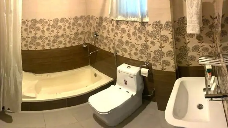 Family Oda, Dağ Manzaralı