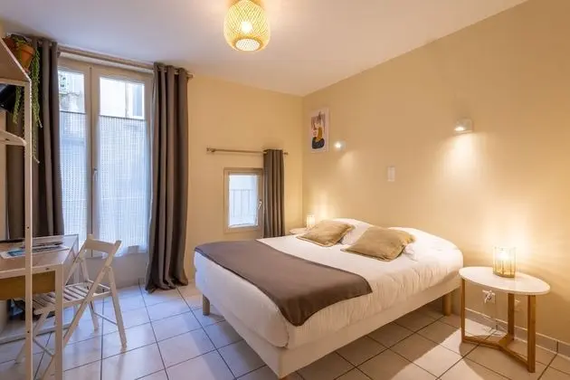 Tek Büyük Yataklı Oda