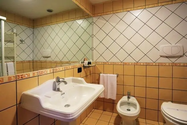 Standard Tek Büyük veya İki Ayrı Yataklı Oda