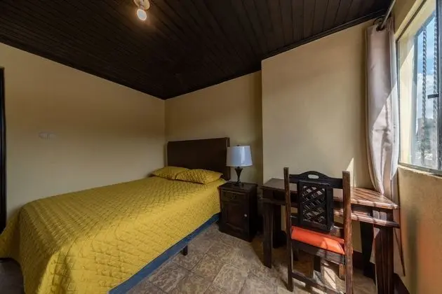 Standard Tek Büyük Yataklı Oda