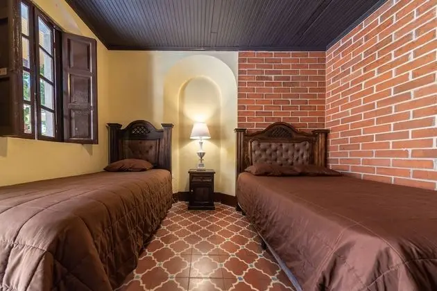 Standard Üç Kişilik Oda