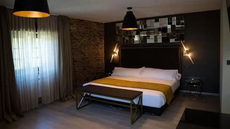 Deluxe Oda (Dourada)