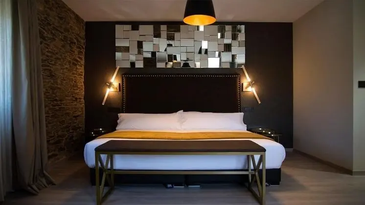 Deluxe Oda (Dourada)