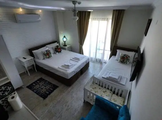 Balkonlu Apart Oda