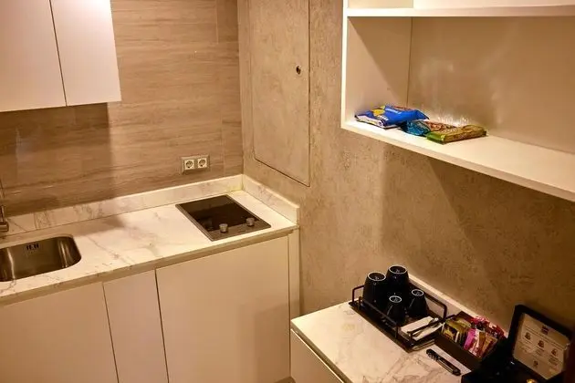 https://images.etstur.com/files/images/hotelImages/TR/50624/l/Lara-Barut-Collection-Oda-388279.jpg