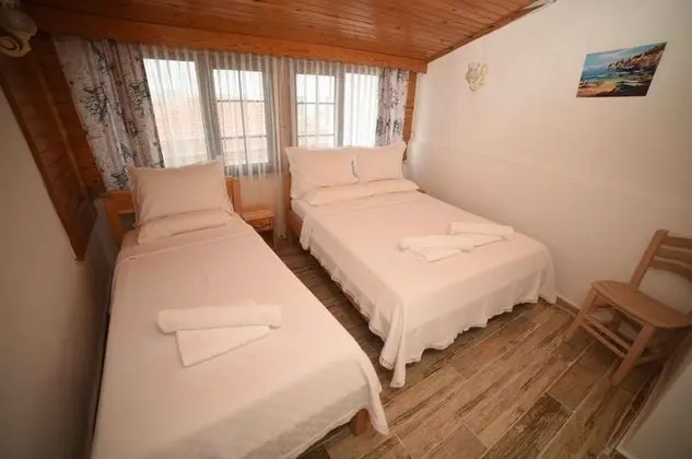 Standard Üç Kişilik Oda