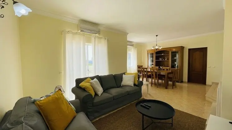 Villa, 4 Yatak Odası, Kişiye Özel Havuzlu, Deniz Manzaralı