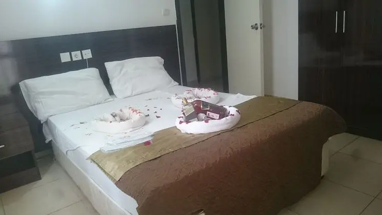 Basic Tek Büyük Yataklı Oda, Kısmi Deniz Manzaralı