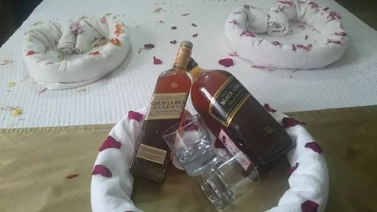 Basic Tek Büyük Yataklı Oda, Kısmi Deniz Manzaralı