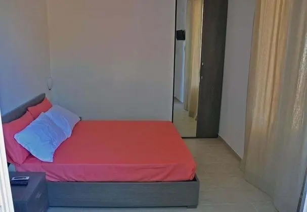 Economy Tek Büyük Yataklı Oda