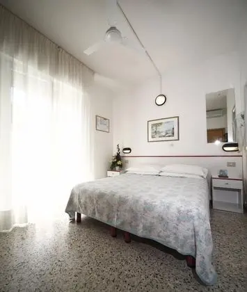Economy Tek Büyük veya İki Ayrı Yataklı Oda, Balkon