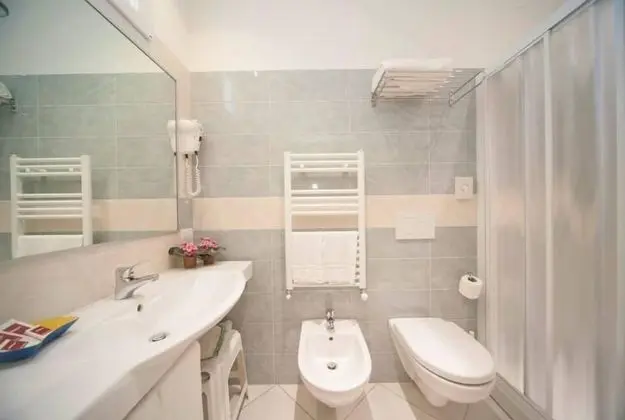 Standard Dört Kişilik Oda, Balkon